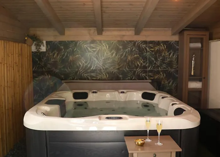 Happy Island Luxury Apartament Sárvár